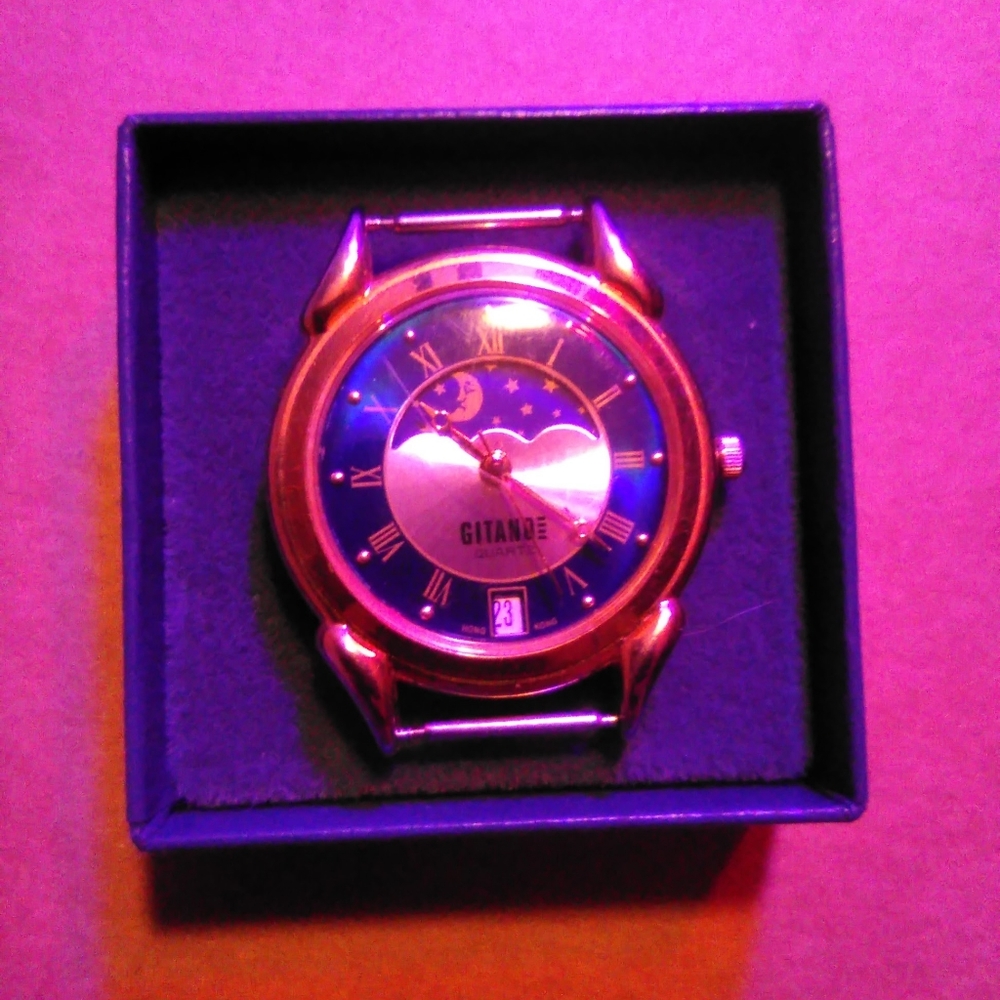 Watch - Picture 4 of 4